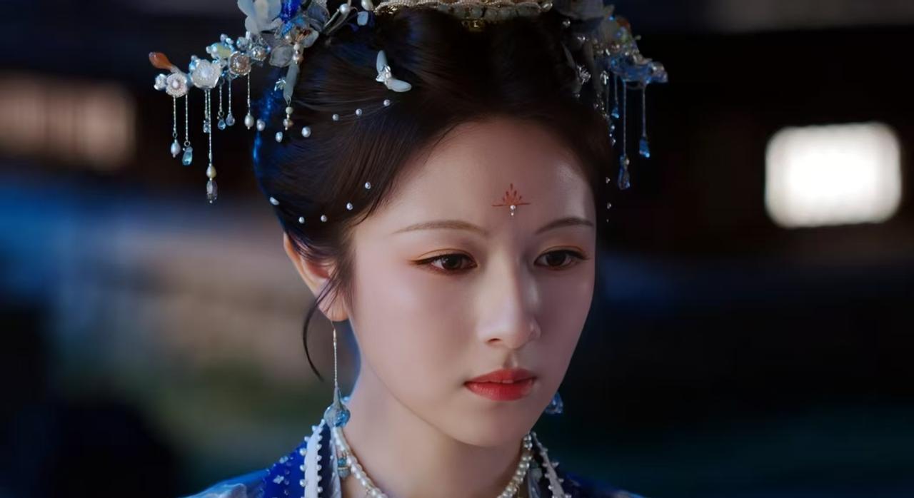 《朝雪录》：秦莞被封为永慈郡主，大周朝的郡主含金量也太低了吧？秦莞不仅将濒临死
