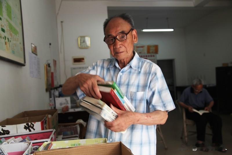 有不少老人到了晚年，颜面尽失、尊严全无，甚至羞于见人，失去了继续生活的勇气与希望