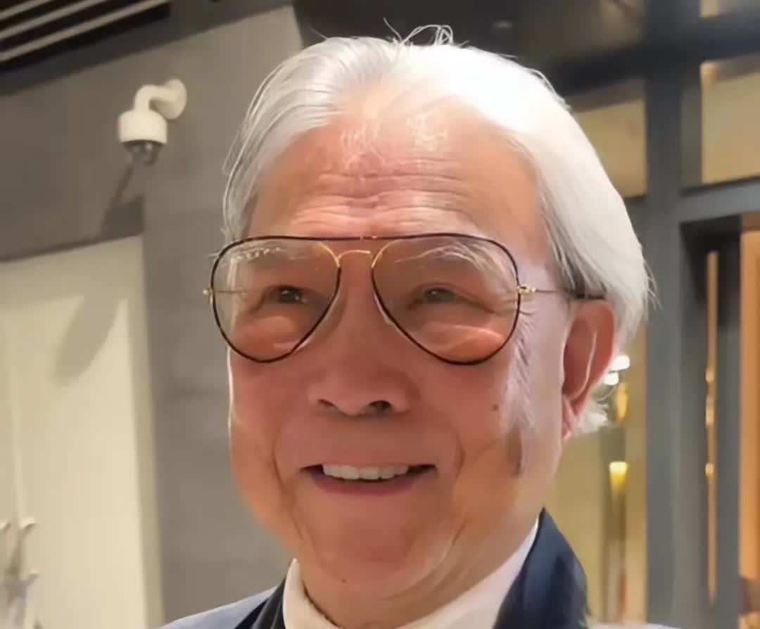 我有种预感，霍启仁的婚姻会走得不一样。不是因为新娘身份，而是霍震