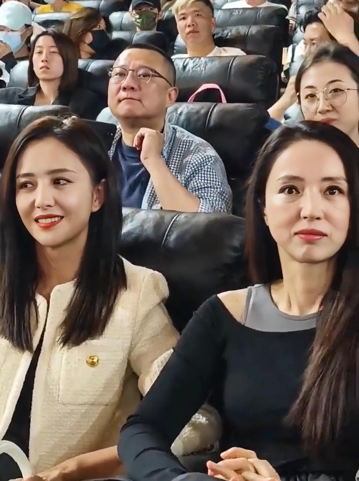 女人过得好不好，看脸就知道了。同样都是离婚带娃，佟丽娅依然那么娇俏明媚，而