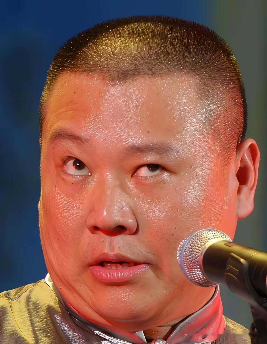郭德纲原本的本名是郭增福，有人疑问他为什么要取艺名叫郭德纲，还占了德字辈呢？这难