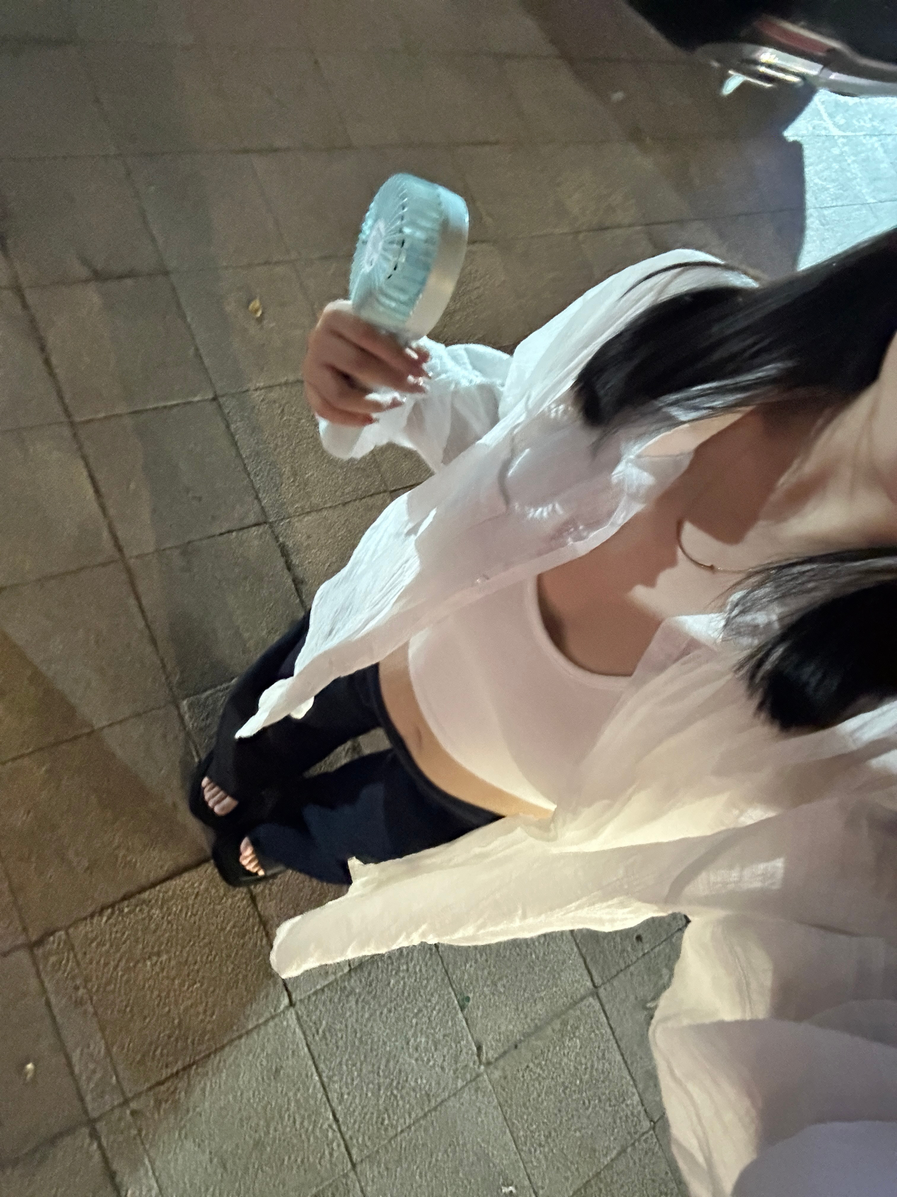 带着我的小肚出门[吐舌头眯眼睛笑]​​​