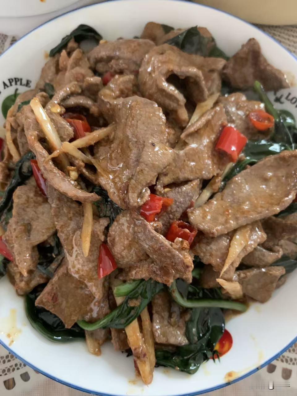 又到了春节返程的时候了，孩子们喜欢吃的都带他们吃了个遍，临走时小公主还是哭了，这