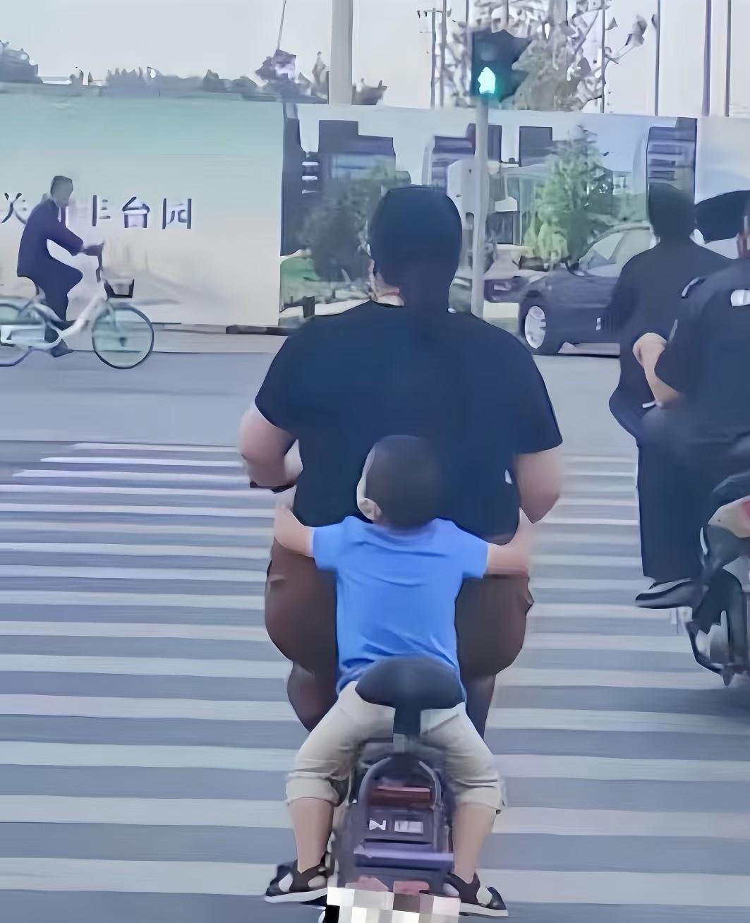 不知道大家发现没有，一般的家庭中，如果孩子很瘦的，妈妈多半是偏胖的。不是妈妈能吃
