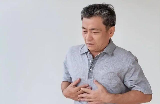 生活中，我们常常会遇到这样一种情况：有些人暴露在烟雾、空气污染等有害物质中多年，