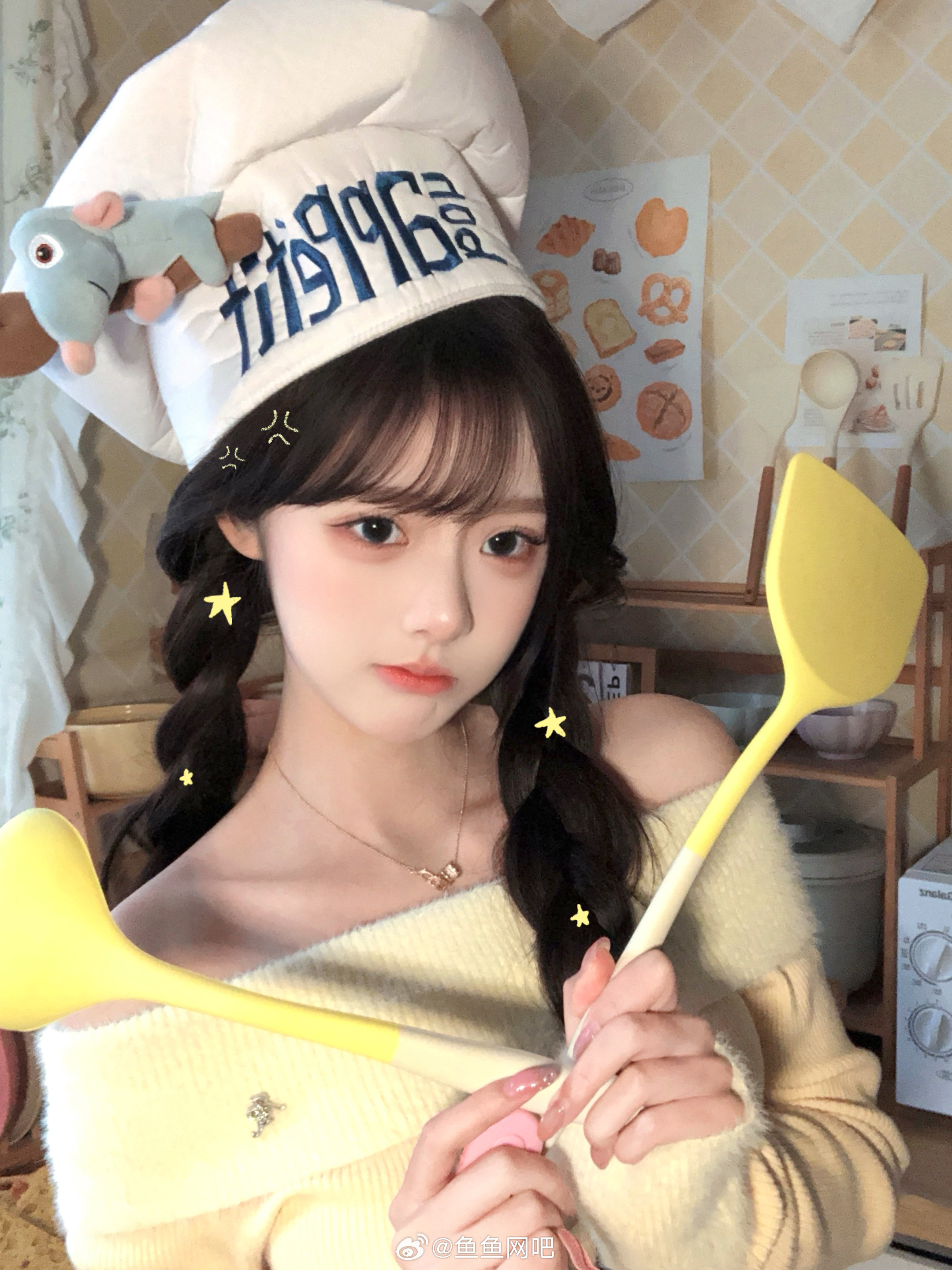 人呢？放块小蛋糕在这忽悠谁(｡•﹃•｡)