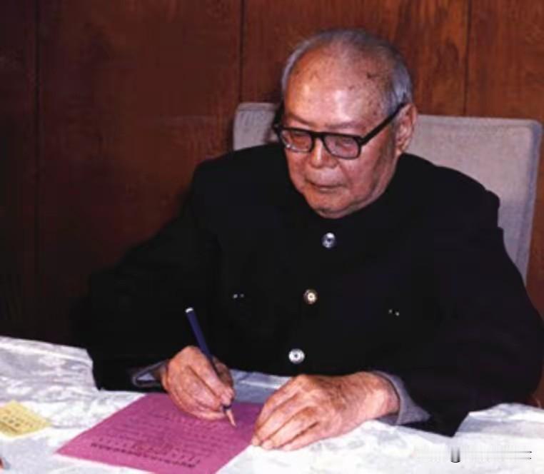 85岁叶帅晚年剖白！字字谦逊句句赤诚：没有毛主席，我一生只会平庸开国将帅之