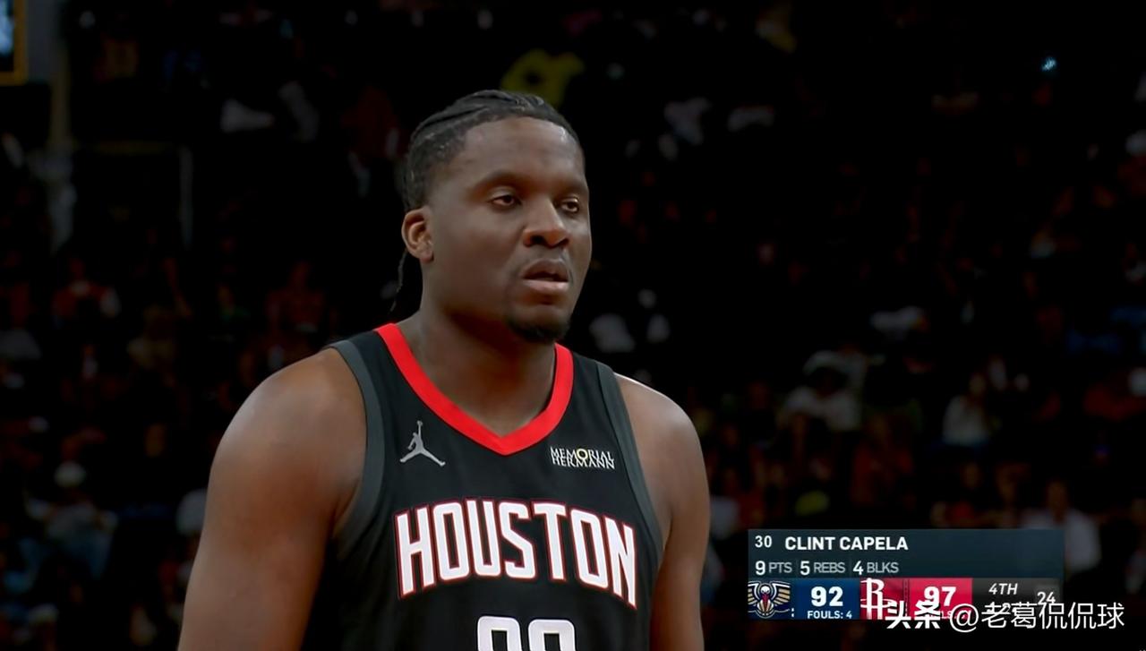 火箭中锋卡佩拉的盖帽能力真是太恐怖了！在今天火箭主场以107：105险胜鹈鹕的比