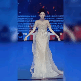 这次选美评委的眼光终于正常了。罗雅晨获得冠军，实至名归。全网公认的，唯一没有异议