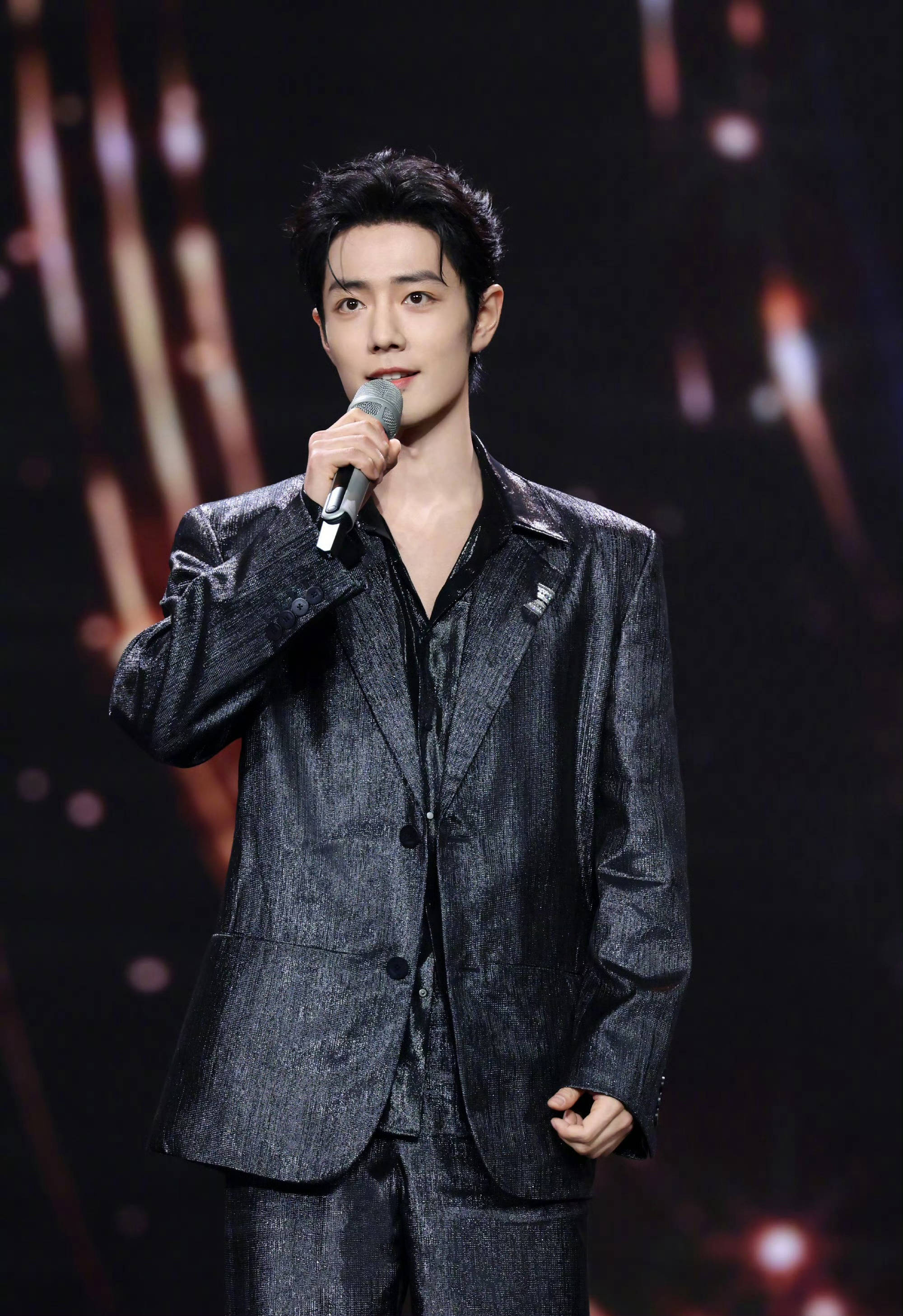 已经可以预约了吗，那谢谢提醒，这就去预约肖战十日终焉未开机预约超12万