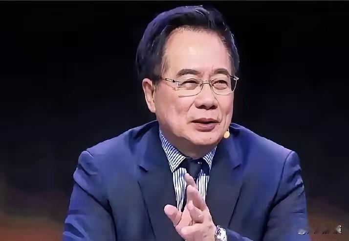 蔡正元这番话，听得人后背发凉，太透彻了。人穷的时候啥都不怕，敢拼敢冲。日子