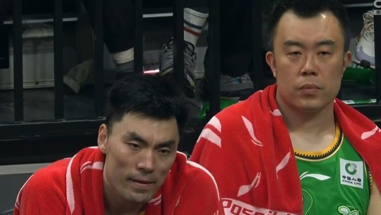 篮板被完爆!人均老寒腿,辽宁王朝落幕,广厦3-0横扫还有2好消息