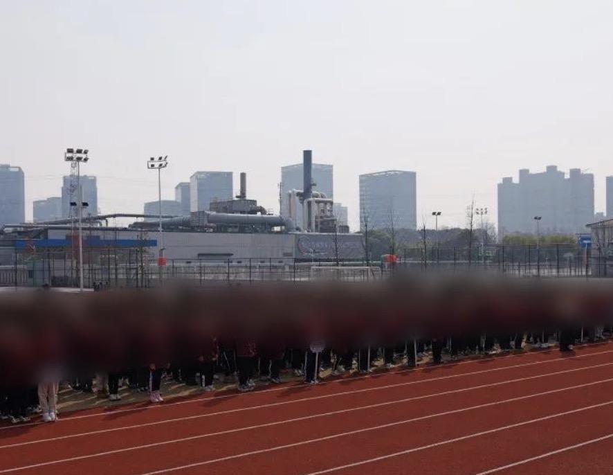 这甘肃某地幼儿园的幼儿血铅异常事件刚结束，杭州文海第二实验学校的学生就出了事！