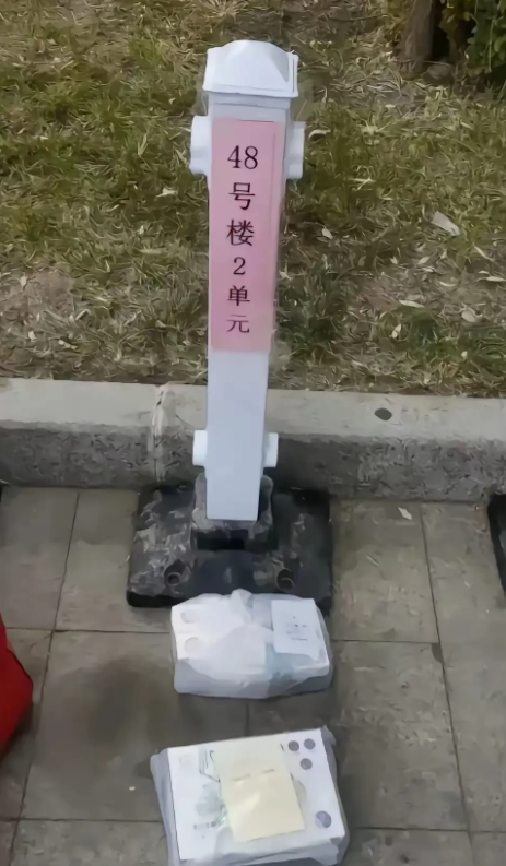 小区不让外卖员进，这个物业做的非常人性化，不过总觉得哪里不对！