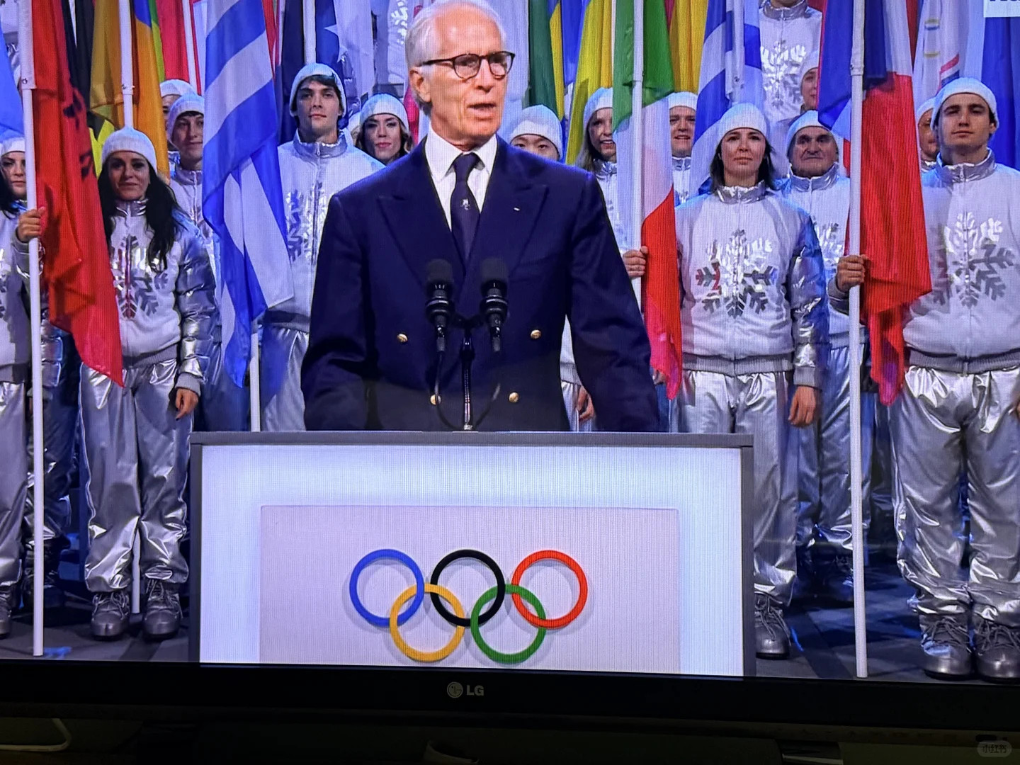 冬奥会开幕式冬奥开幕式｜冰雪与浪漫，永远为奥林匹克心动✨冰雪盛宴再度启幕，冬奥开