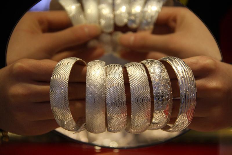 美银：未来12个月内金价有望触及6000美元2月25日消息，美国银行在周二发布