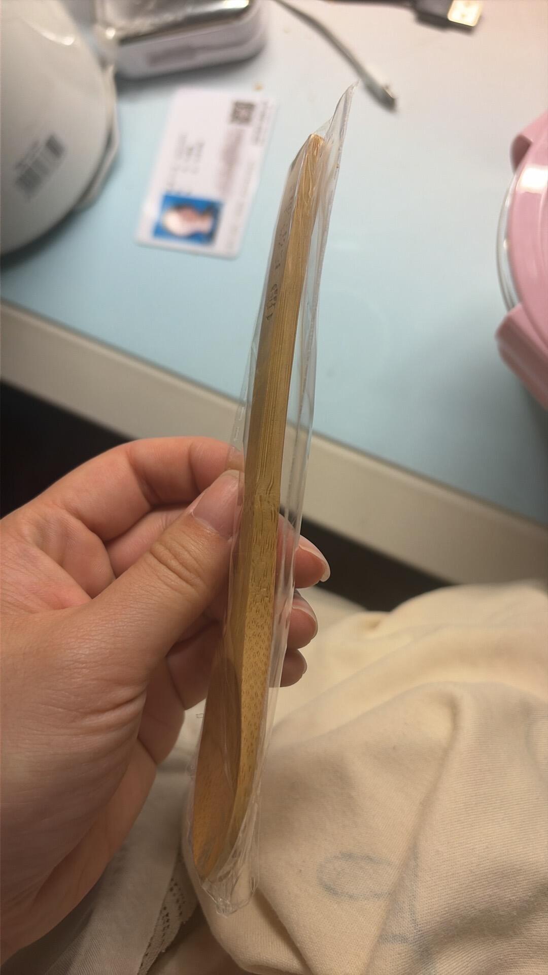 19块的外卖用玻璃罐装，现在的外卖都卷到这个程度了吗？