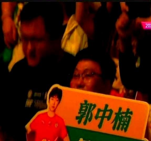 17岁，赛点，单人拦网直接摁死对手。赵勇这一手，真绝了。对波兰的收官战，第四