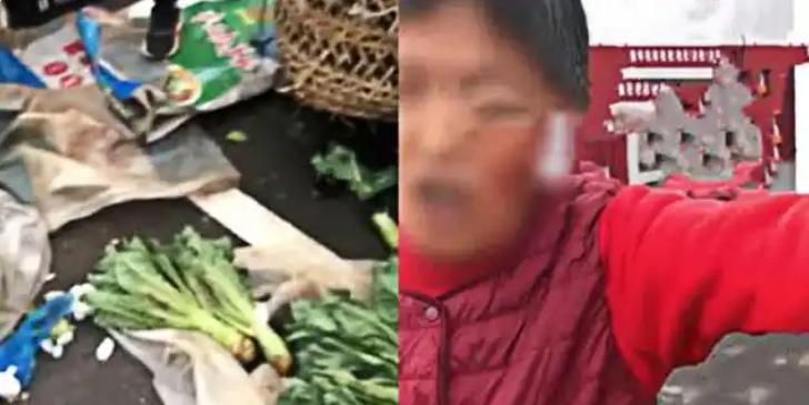 2023年，合肥街头，一名985女研究生蹲在地上帮父亲卖菜。突然，几个黑影冲过来