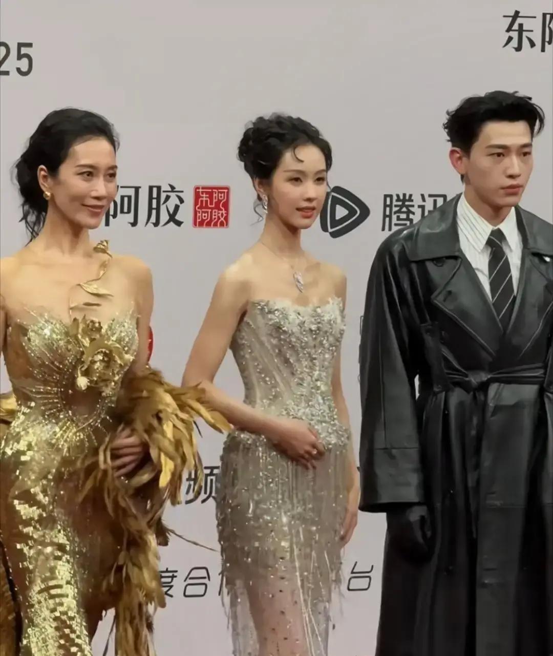 现在最可怕的不是演员演技差。是演技太好，好到你分不清他是在演戏，还是在演“没在