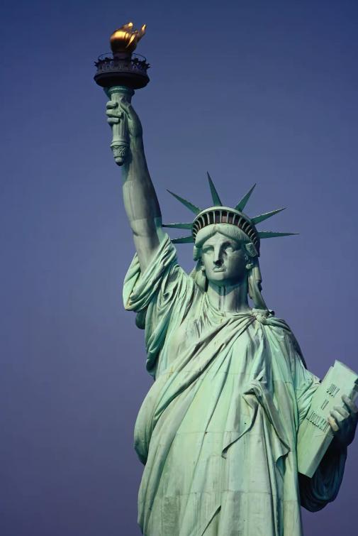美国的三大基本国策一、不能让俄欧搞一起。二、削弱世界第二大国。三、不能让伊