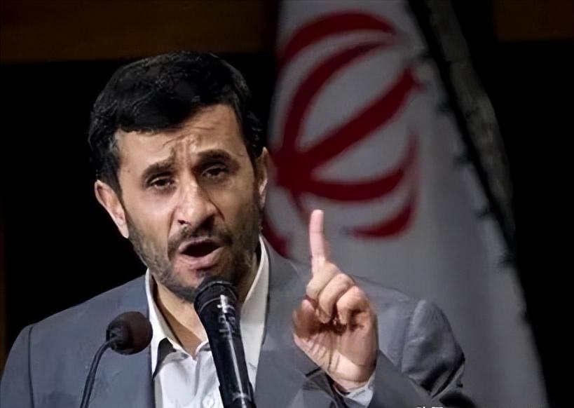 🌙内贾德遇害后！伊朗宣布，林肯号航母遭四枚导弹袭击万万没有想到，在28日还在