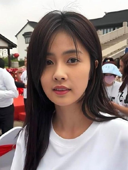 看到白鹿私下照，我直接被惊艳到！素颜状态下的她，五官干净纯粹。