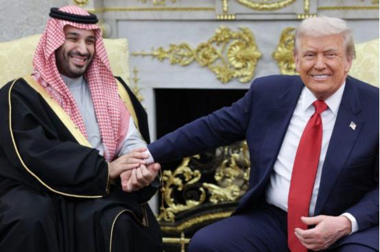 沙特王储深知中美有别，他给中国真金白银，对特朗普只画大饼 麻烦看官老爷们右上