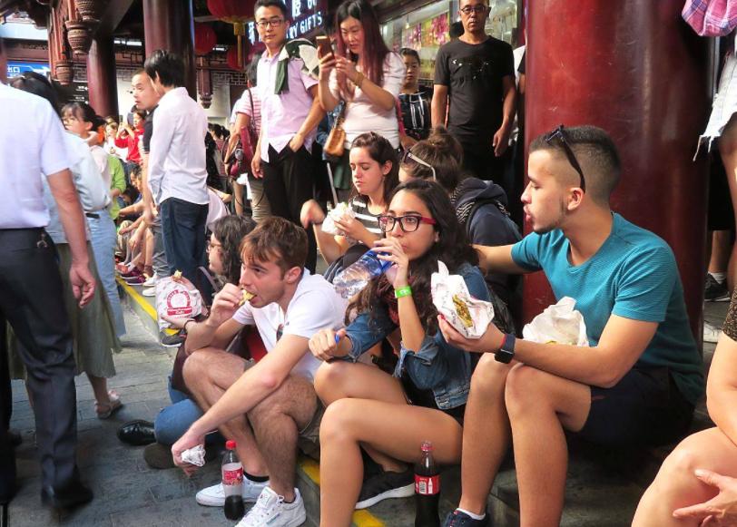 美媒曝料：说中国靠旅游破围堵？美国电子旅游新闻曾发文，中国正靠着入境旅游这张