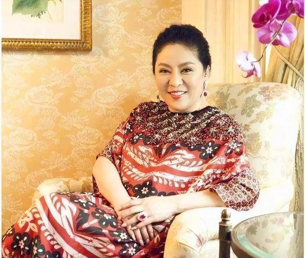 向太自曝全款买房都写在郭碧婷名下，这样儿子对老婆孩子才不敢有二心，“我知道郭碧婷