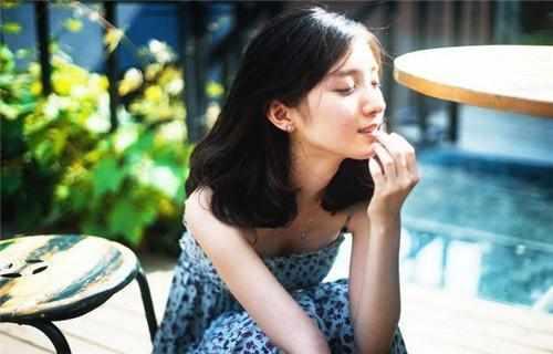 年轻妈妈产下了五胞胎, 看到性别家人高兴不起来