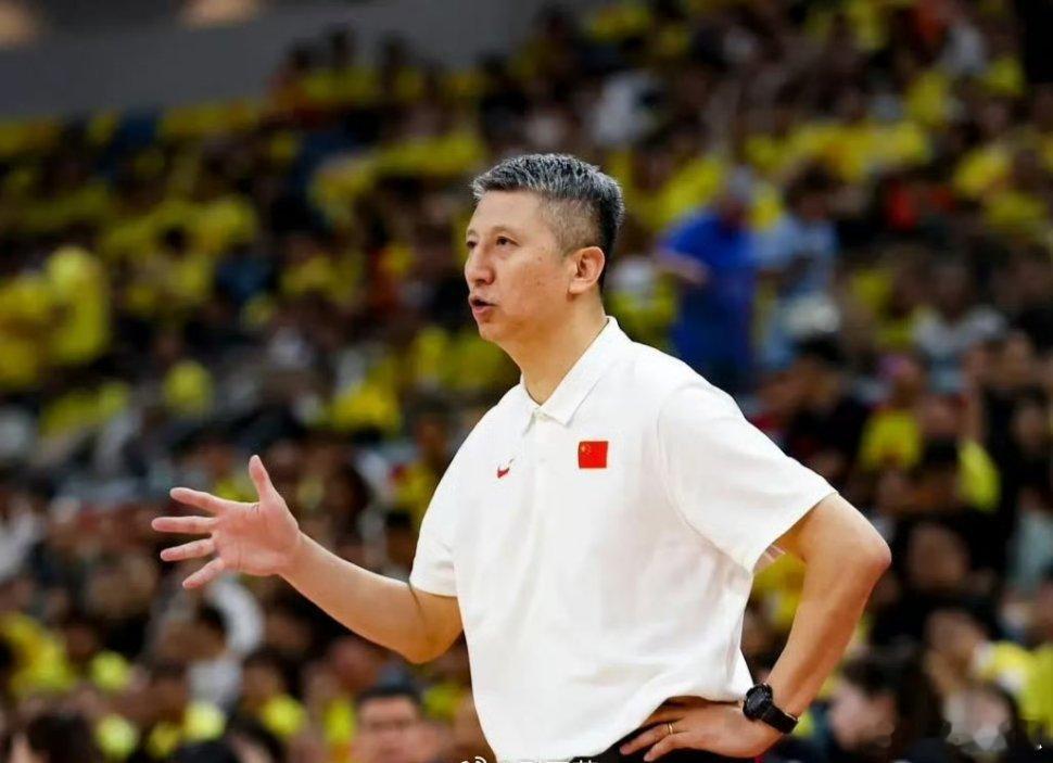 男篮最终12人名单太好猜了，这套阵容100%和郭士强想的一样。后卫:胡明轩、庞峥