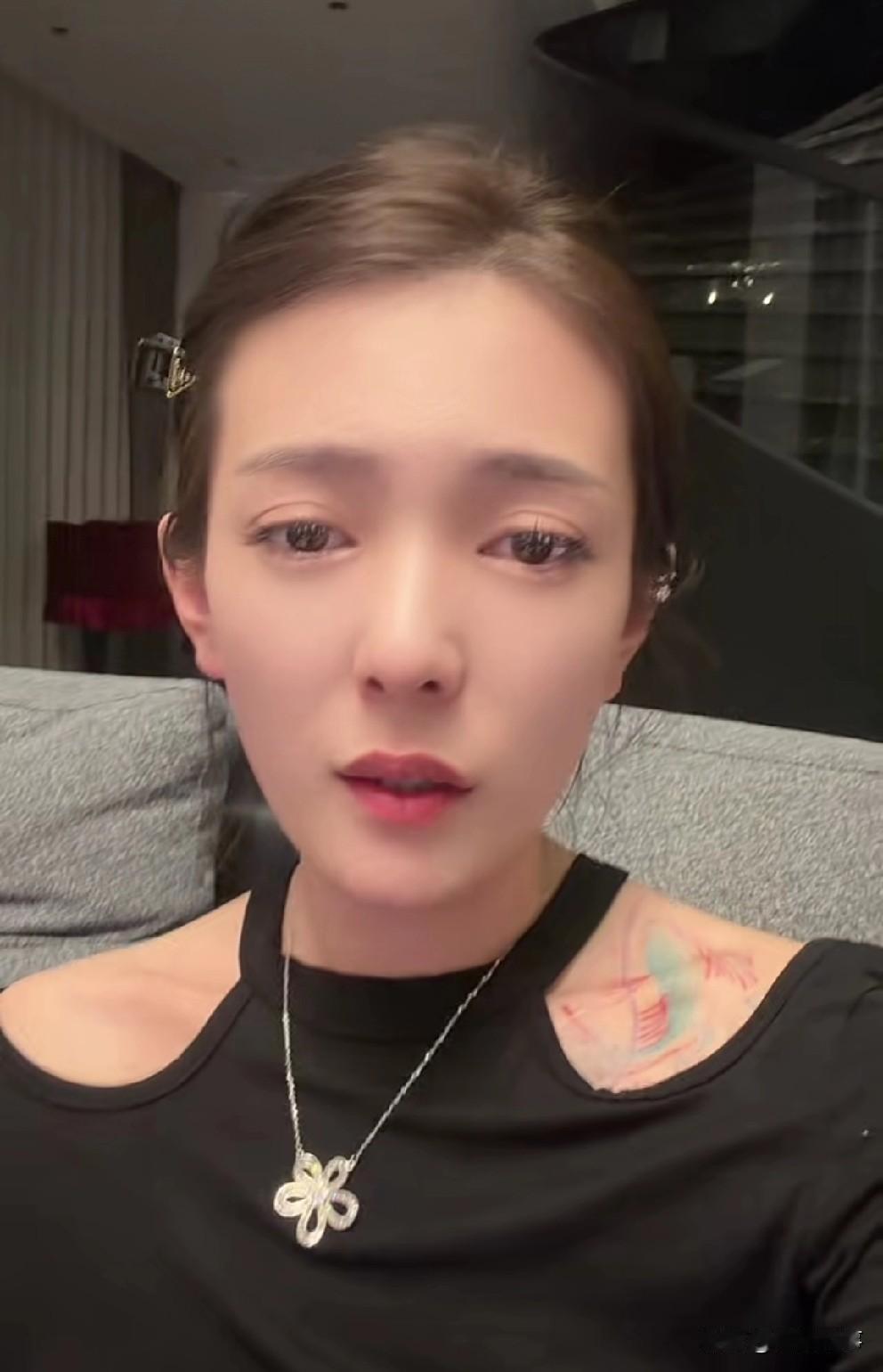 白雨开撕老狗！前妻白雨开撕老狗，爆料老狗卖58单鞋上新