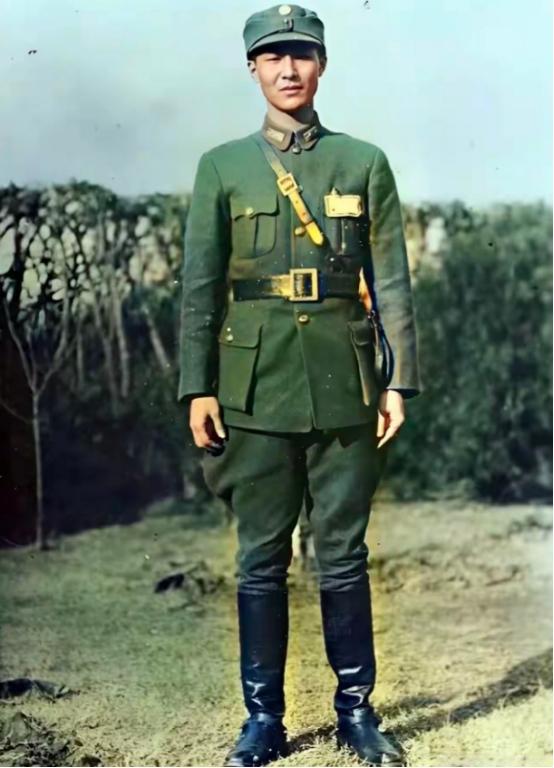 1948年粟裕俘虏一国军兵团司令，开口道：他是我老团长，我是班长，参加过南昌起义