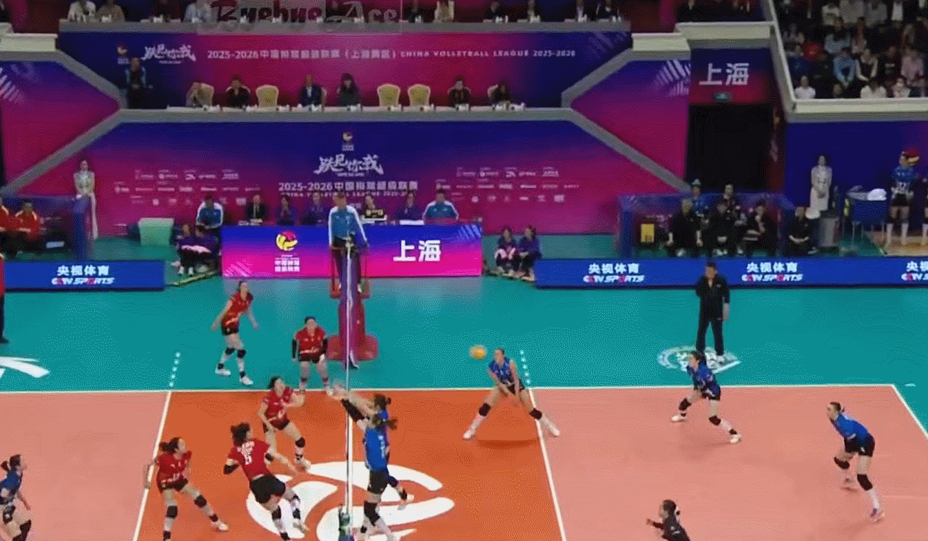 排超联赛上海光明优倍女排上海女排全场发球得到13分，明晚江苏女排必须解决好一传问