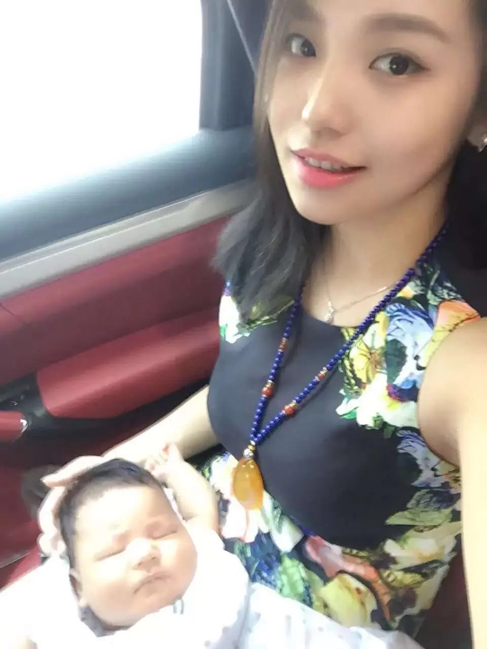 十一年而已。甚至连裙子都没变