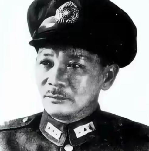 1992年，张发奎的骨灰终于运回大陆安葬，直到这时所有人才知道，原来这位号称铁军