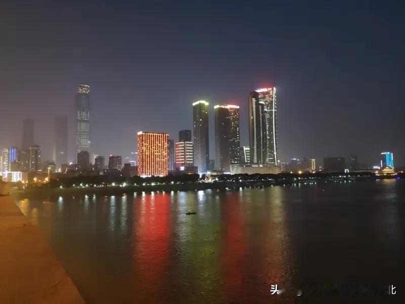 中部主要城市开车到武汉的距离1.长沙市到武汉332公里2.南昌市到武汉351