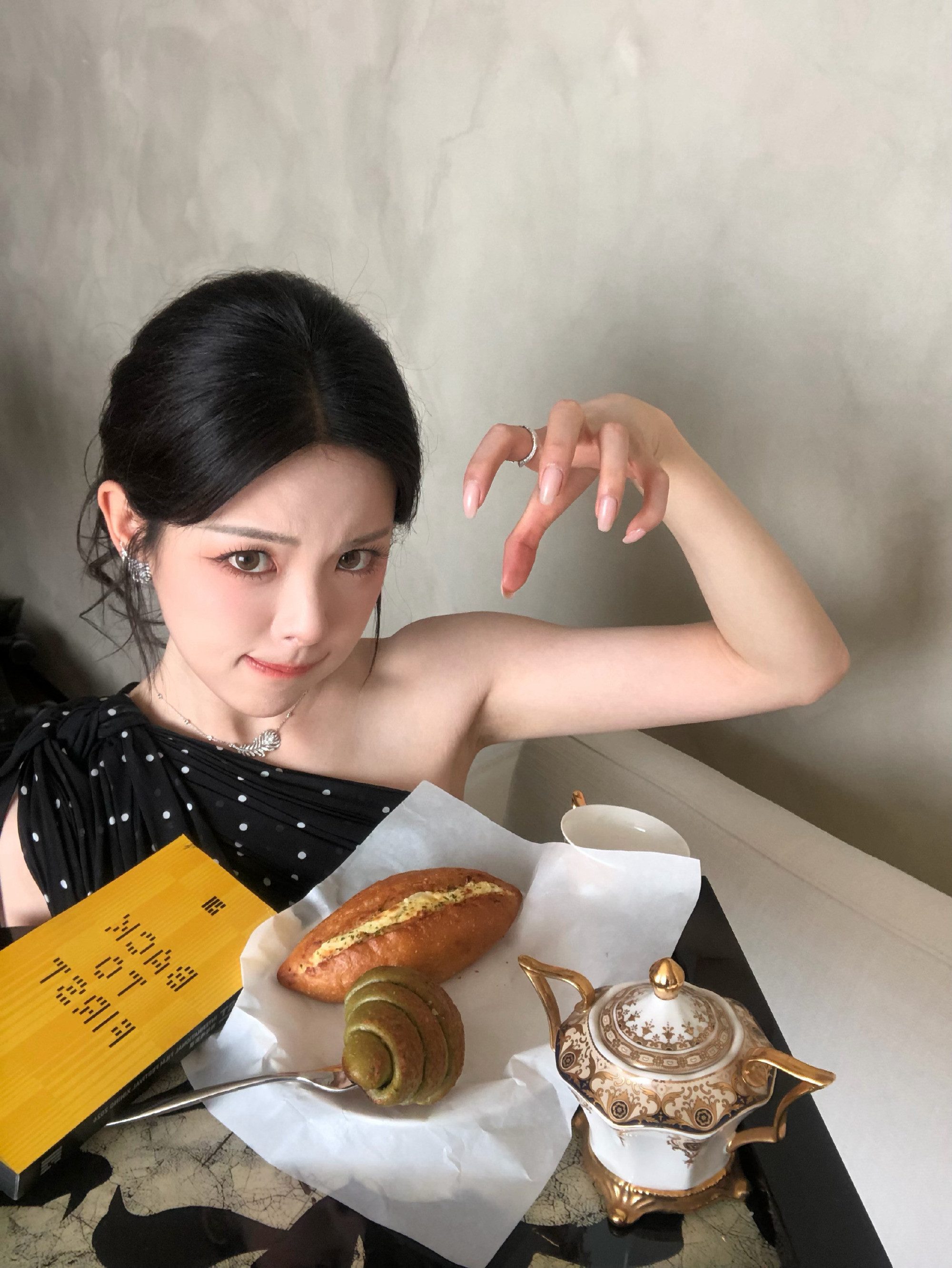 呜呜呜怎么会有这么萌的宝宝杨超越​​​