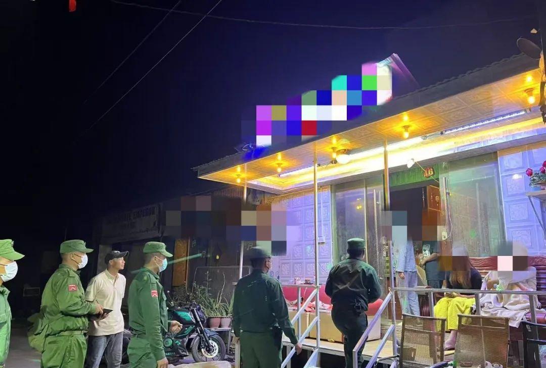 果敢同盟军在所属地区，对当地的风俗店，展开了查处整治行动。其实大家都知道，查处这