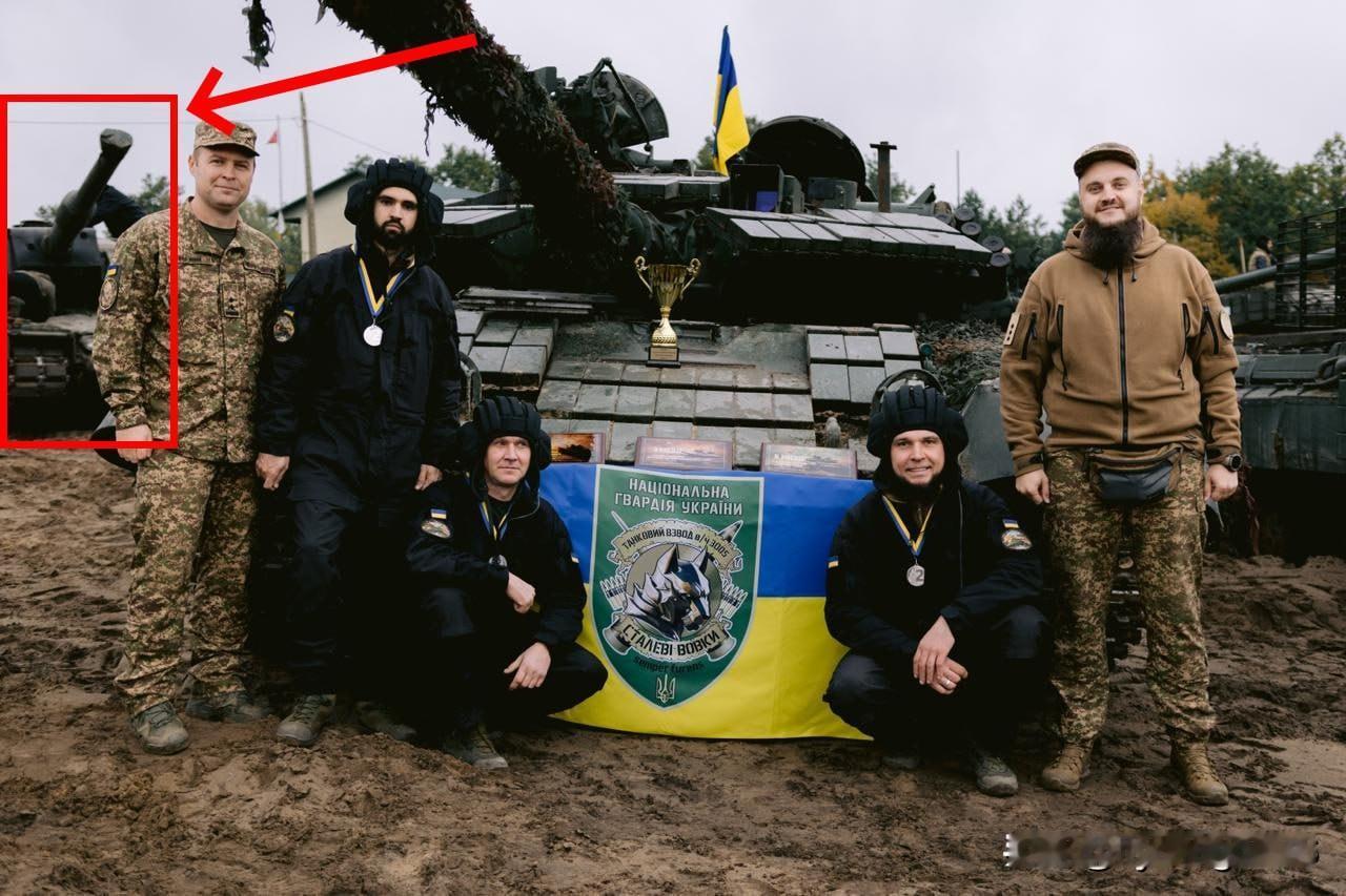 🇺🇦乌克兰国民警卫队首次装备了豹2A4坦克。这张德国坦克的照片是在国民警