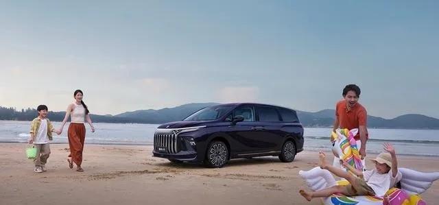 这就是赤裸裸现实！电车30万：使用10年，电费1万，卖1.5万；油车30万：