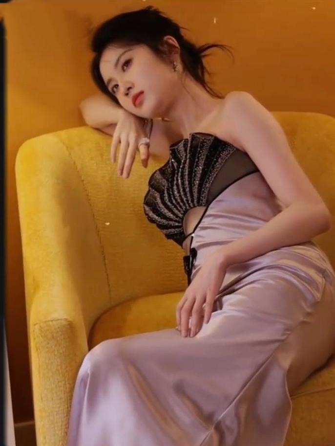 张慧雯——慵懒美人[赞]娱乐慵懒美丽动人
