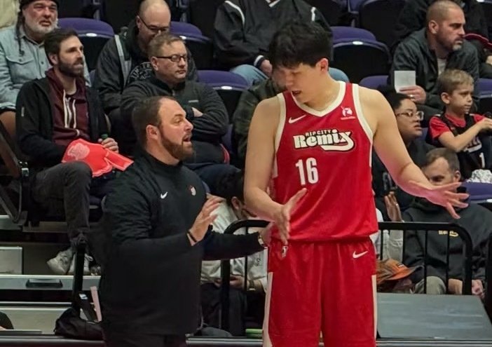 NBA杨瀚森发展联盟最差一战！应该是连轴转，身体累了！本场小杨打了35分钟，只