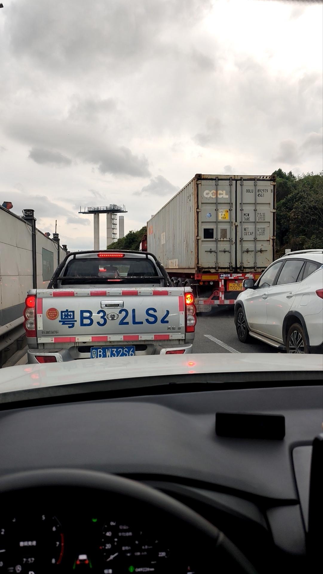 有必要的，因为现在很多医院其实除了开检查单，不会治病了，我们要督促每个行业杜绝垄