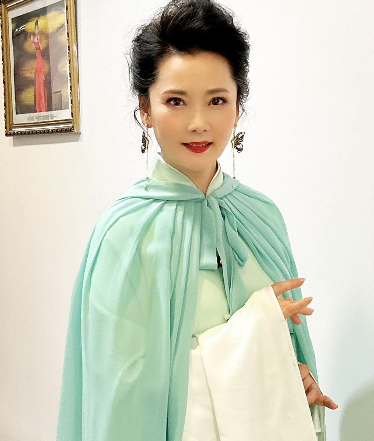 何赛飞在结婚时，对丈夫表示：要是有了儿子，那就跟我姓，否则这婚结不了，你若是不答