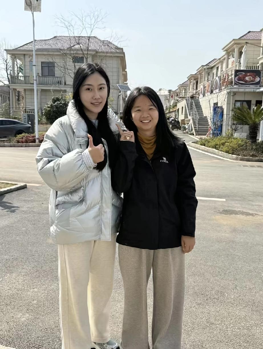 陶阳带新婚妻子回江西农村老家走亲戚，陶阳成农村小伙，胡嘉博也很朴素!2月22