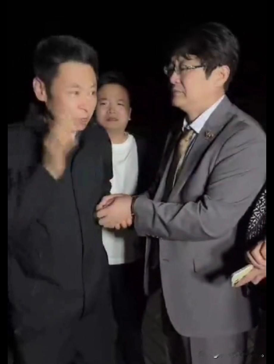 小故事！别再上当了，王美丽和一航马上就要成了公司董事长，就连一航