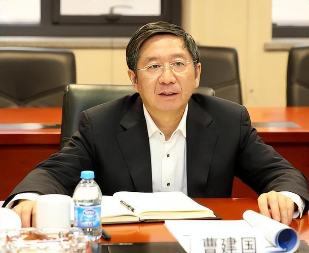 2025年12月27日，中国工程院官网更新显示，原中国航发集团董事长曹建国已从院