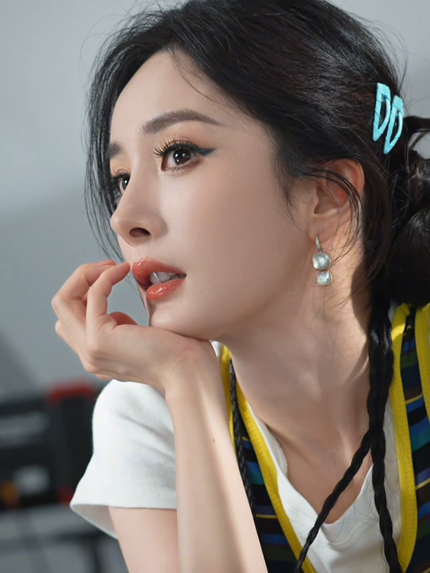 杨幂还系被萌晕，小猫幂🐱喵～！！